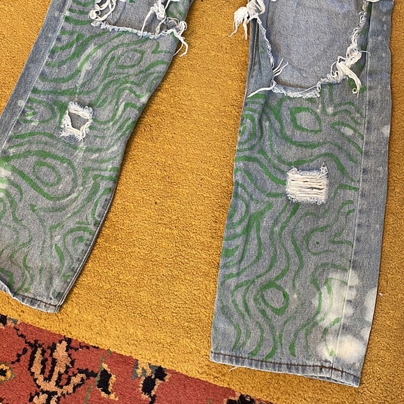 Upcycled SHEIN hand painted distressed jeans size xs - Picture 6 of 12